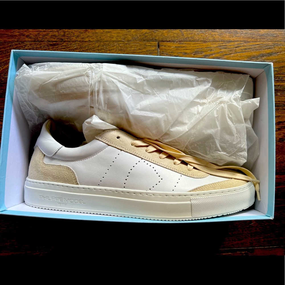 PHILIPPE MODEL white w crème suede accent tennis shoes. NEVER WORN size 45
